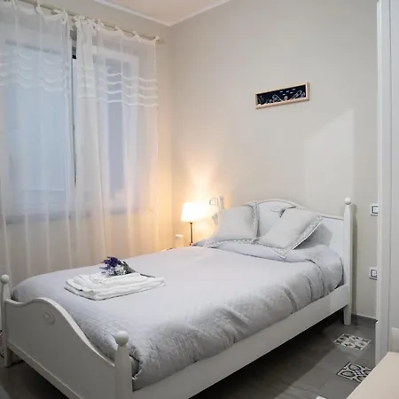 Sa Domu Stravanara Bed & Breakfast *